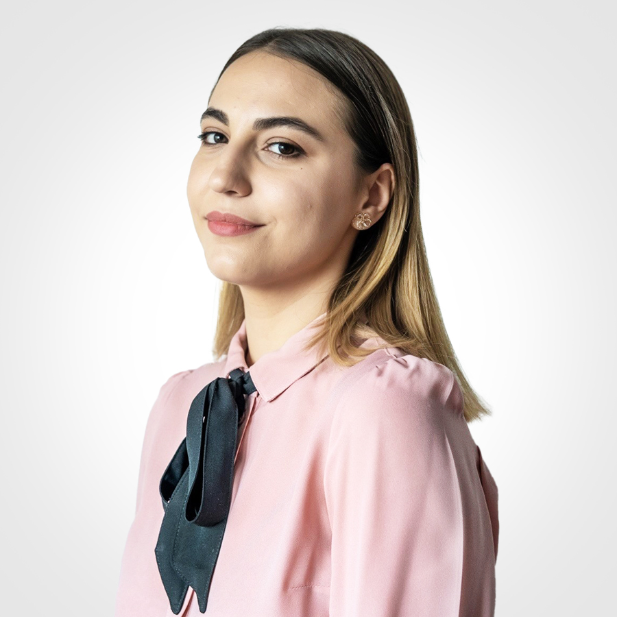 Alina Moldoveanu - Associate Lawyer